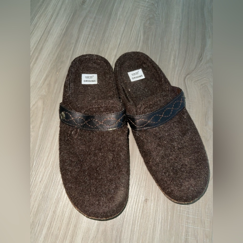 earth origins felt clogs